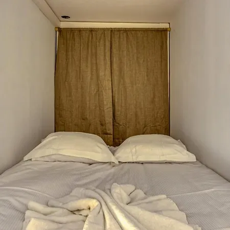 L'ambassadeur Epoustouflant En Plein Coeur De Rouen