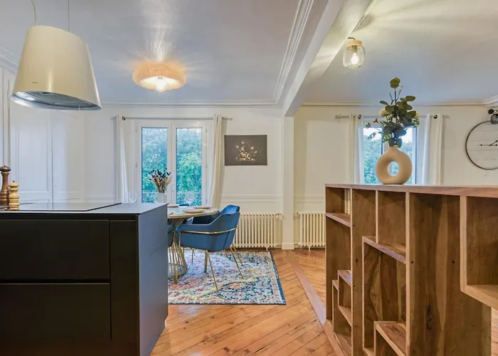 L'ambassadeur Epoustouflant En Plein Coeur De * Rouen