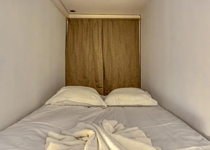 L'ambassadeur Epoustouflant En Plein Coeur De Rouen